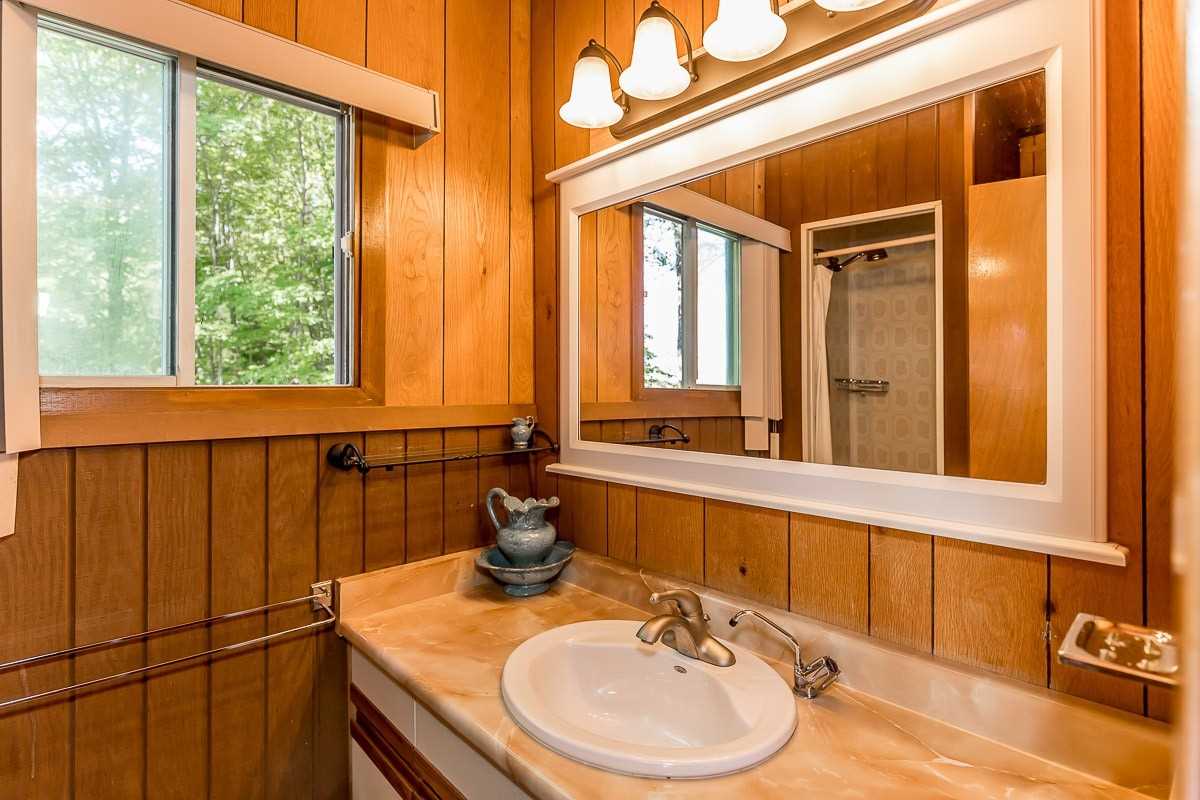 36 Yellowhead Island