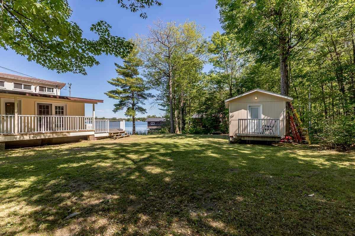 36 Yellowhead Island