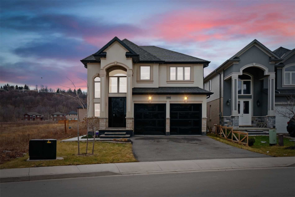 296 Vienna St, Hamilton