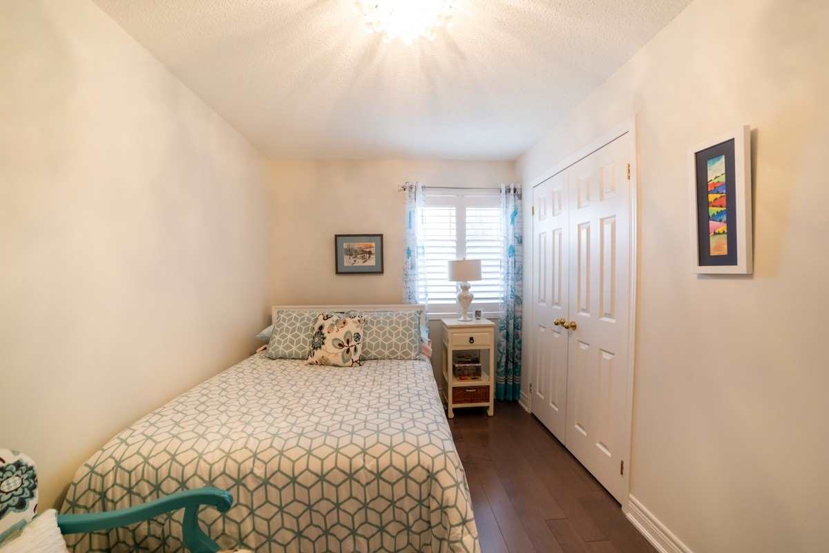 371 Wilson St E, #5