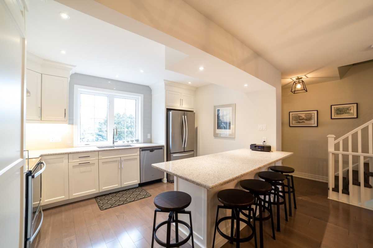 371 Wilson St E, #5