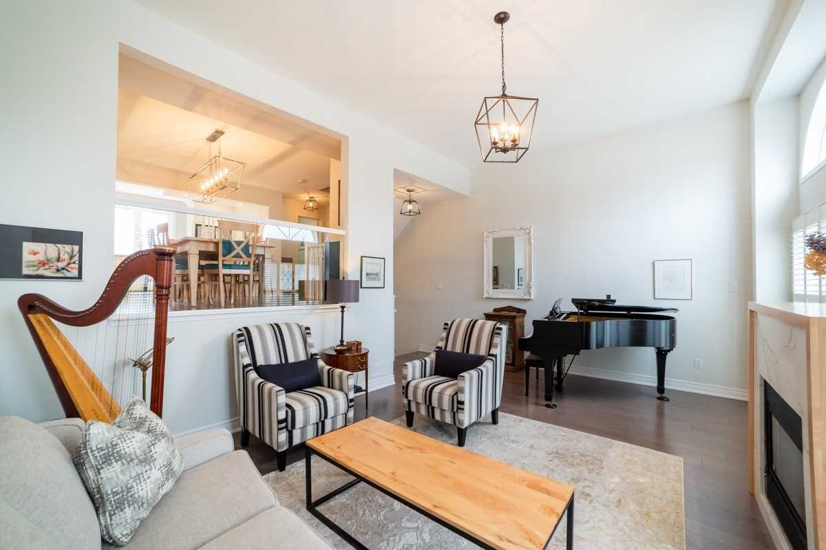 371 Wilson St E, #5