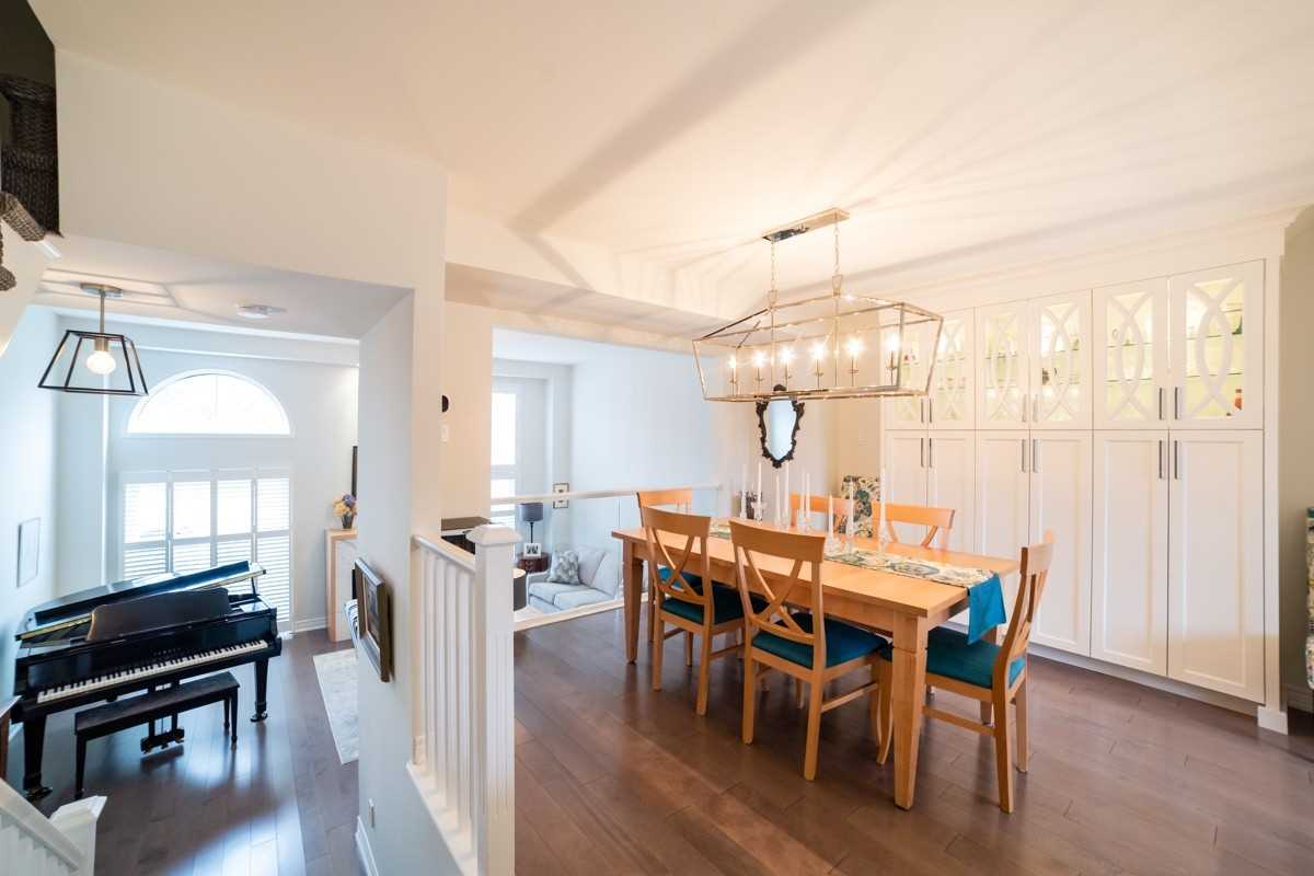371 Wilson St E, #5