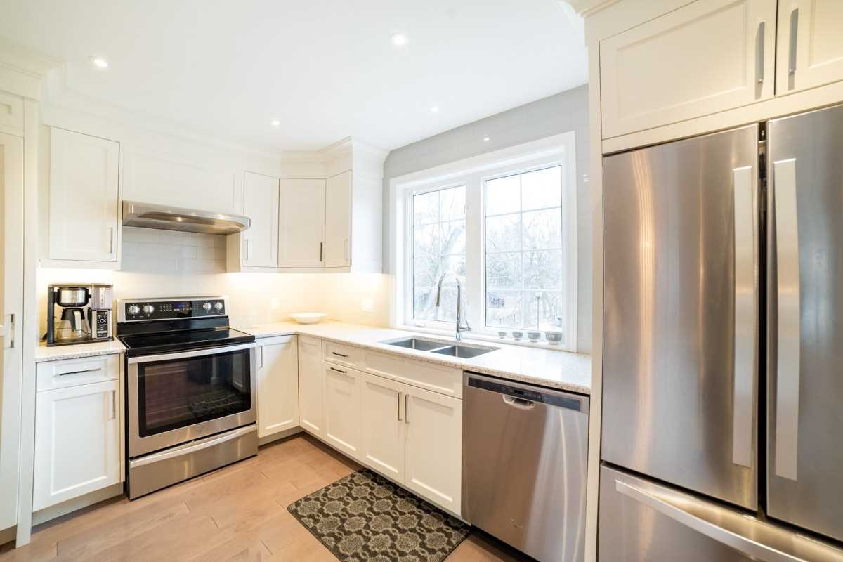 371 Wilson St E, #5