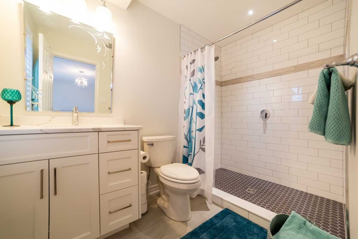 371 Wilson St E, #5
