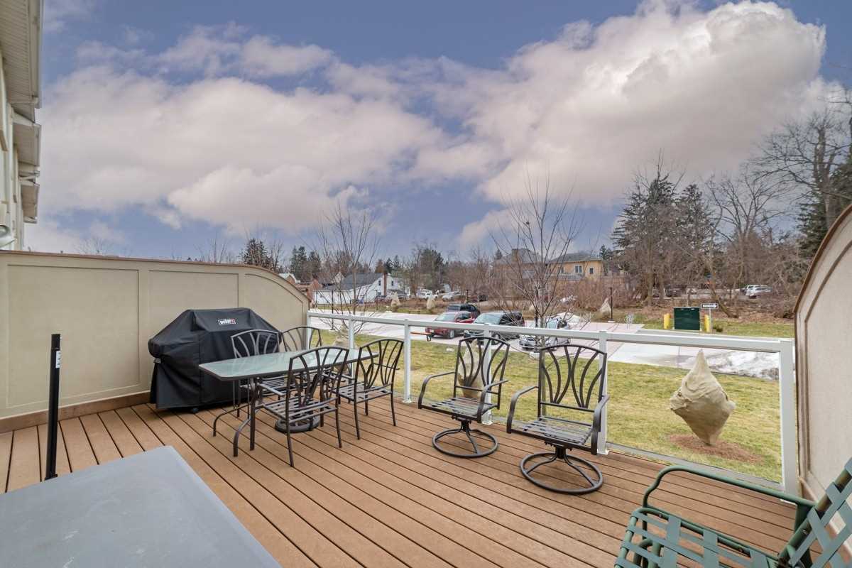 371 Wilson St E, #5