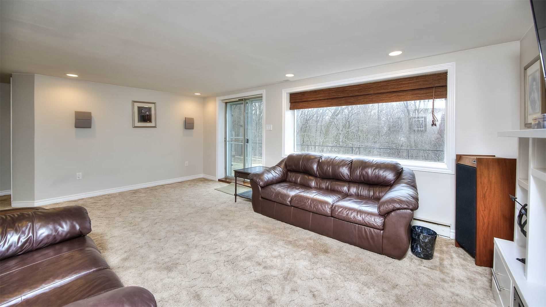 22 Blackhorne Crescent