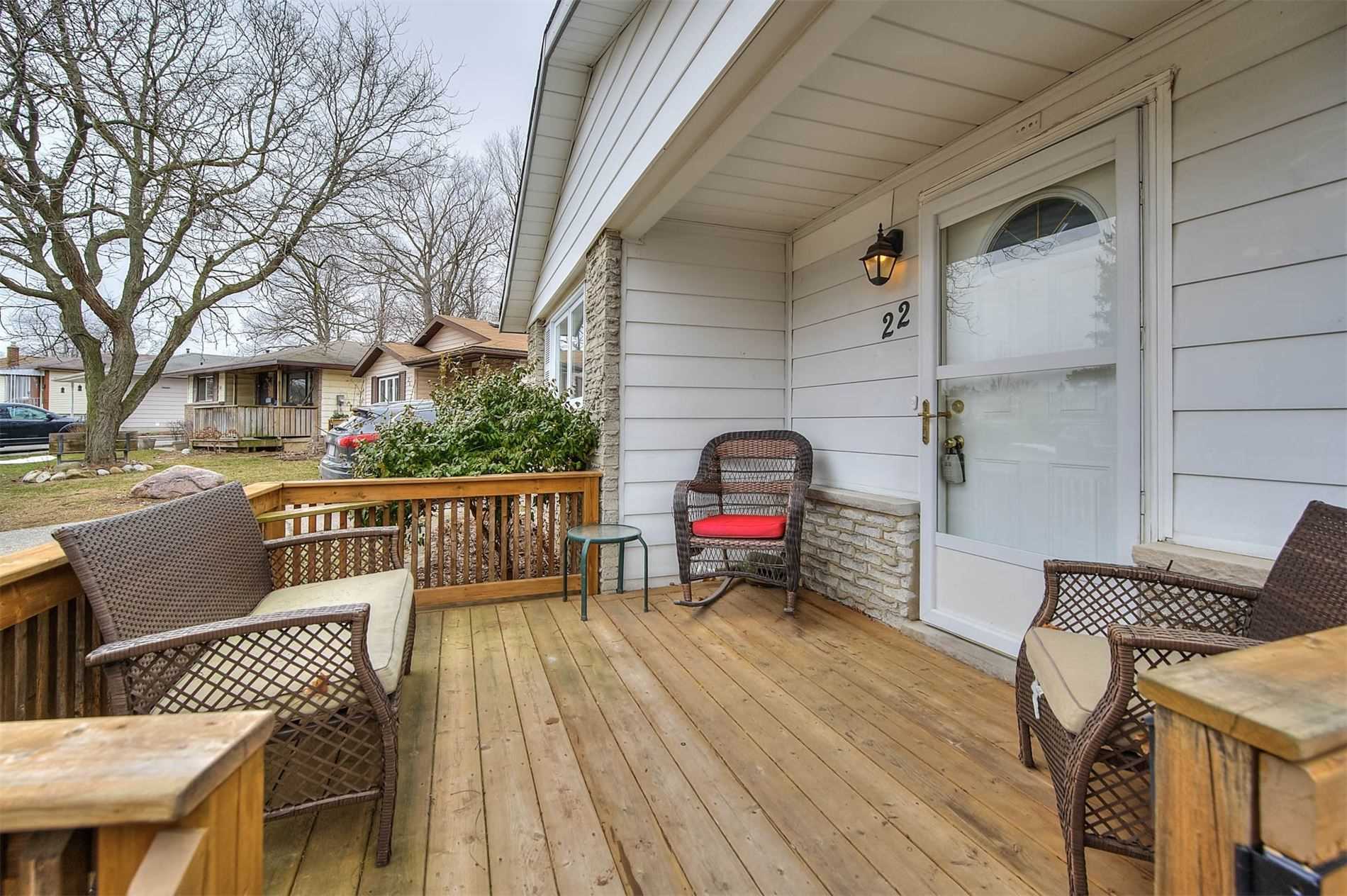 22 Blackhorne Crescent