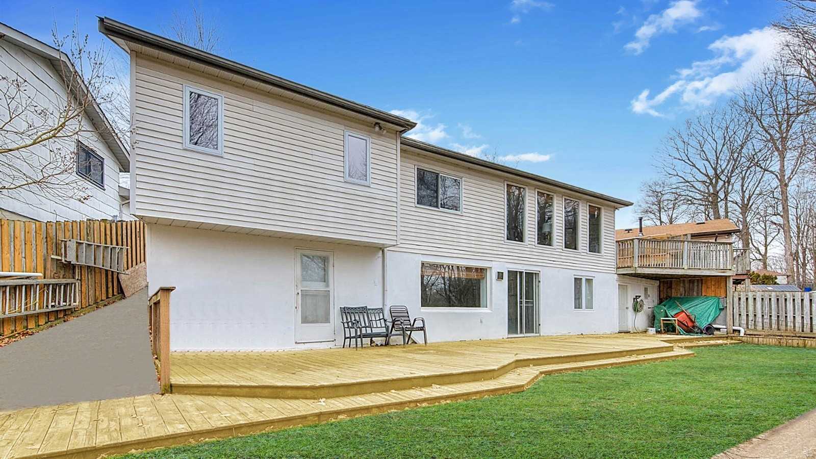 22 Blackhorne Crescent