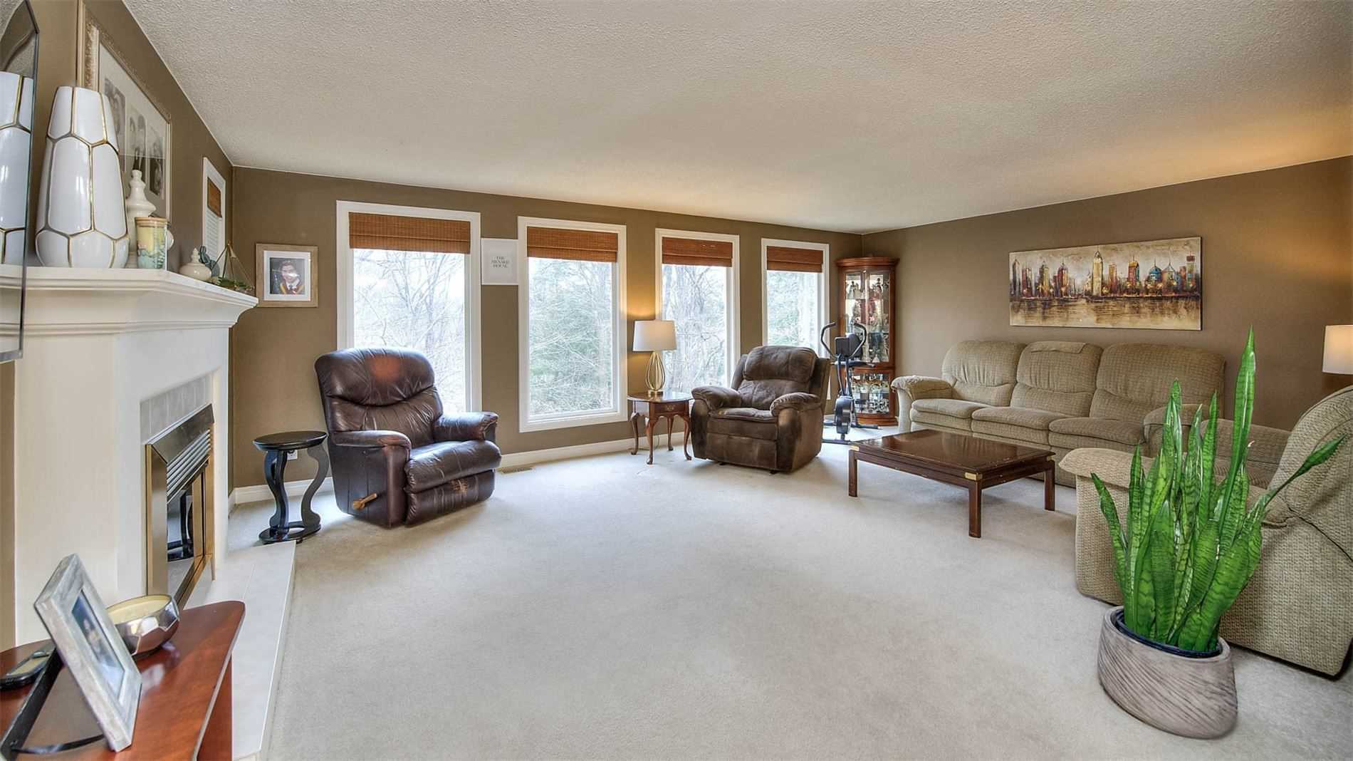 22 Blackhorne Crescent