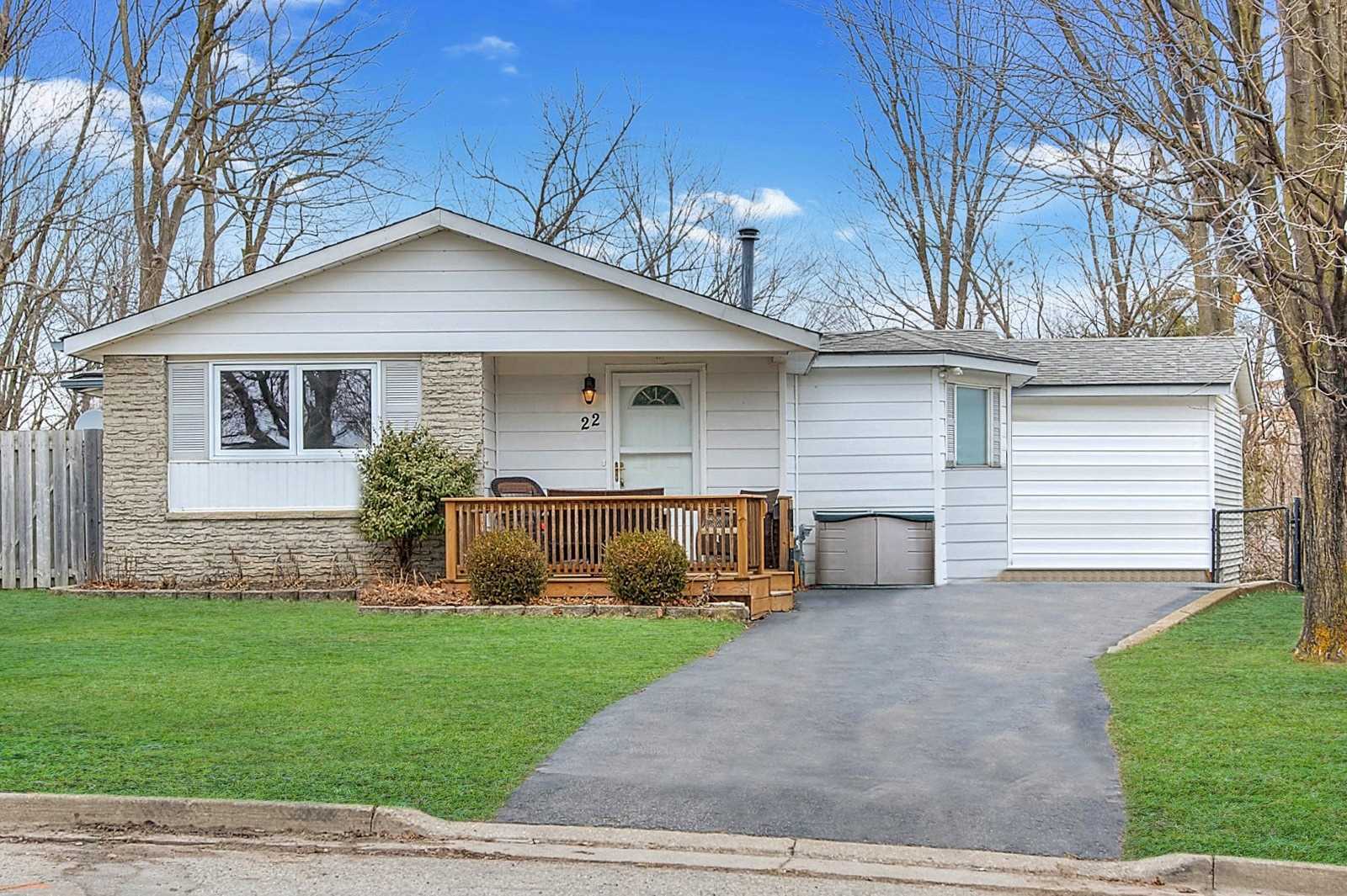22 Blackhorne Crescent