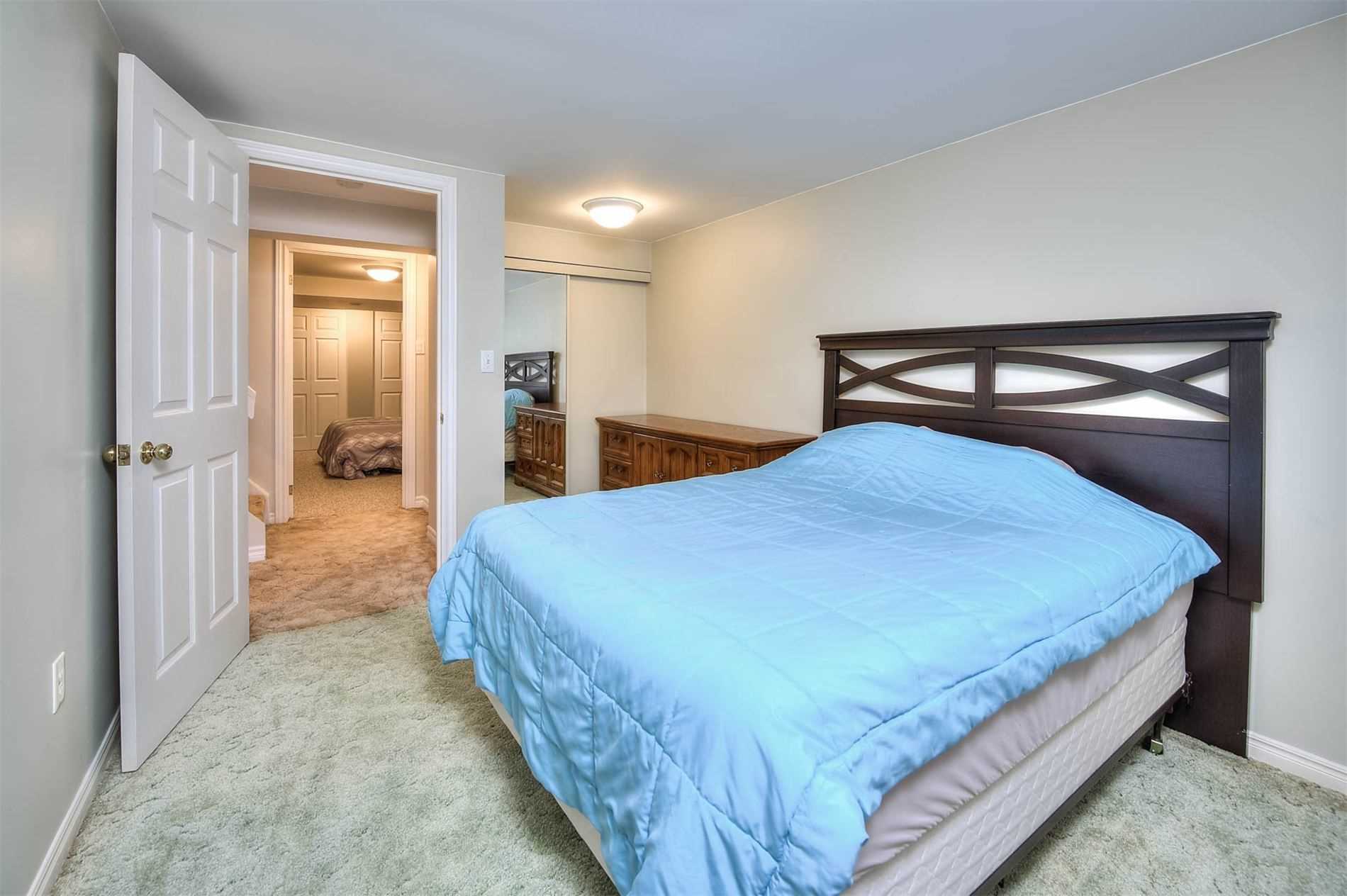 22 Blackhorne Crescent