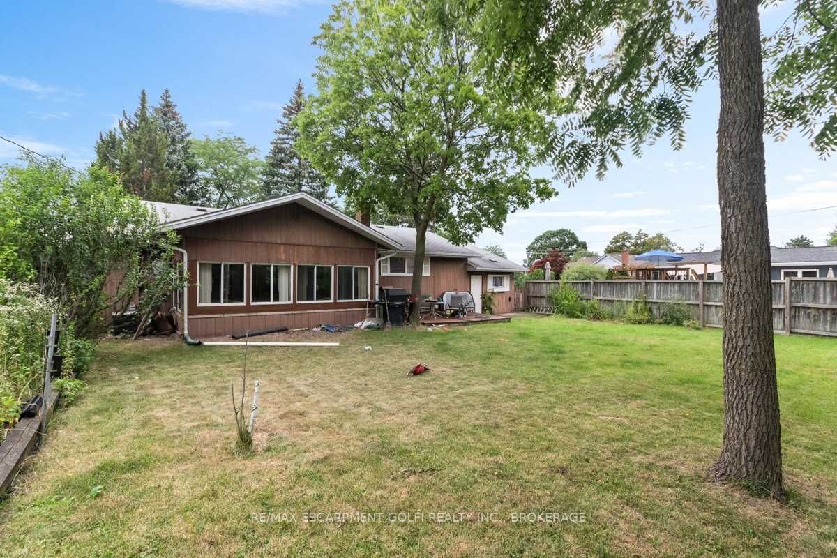 3 Valerie Dr
