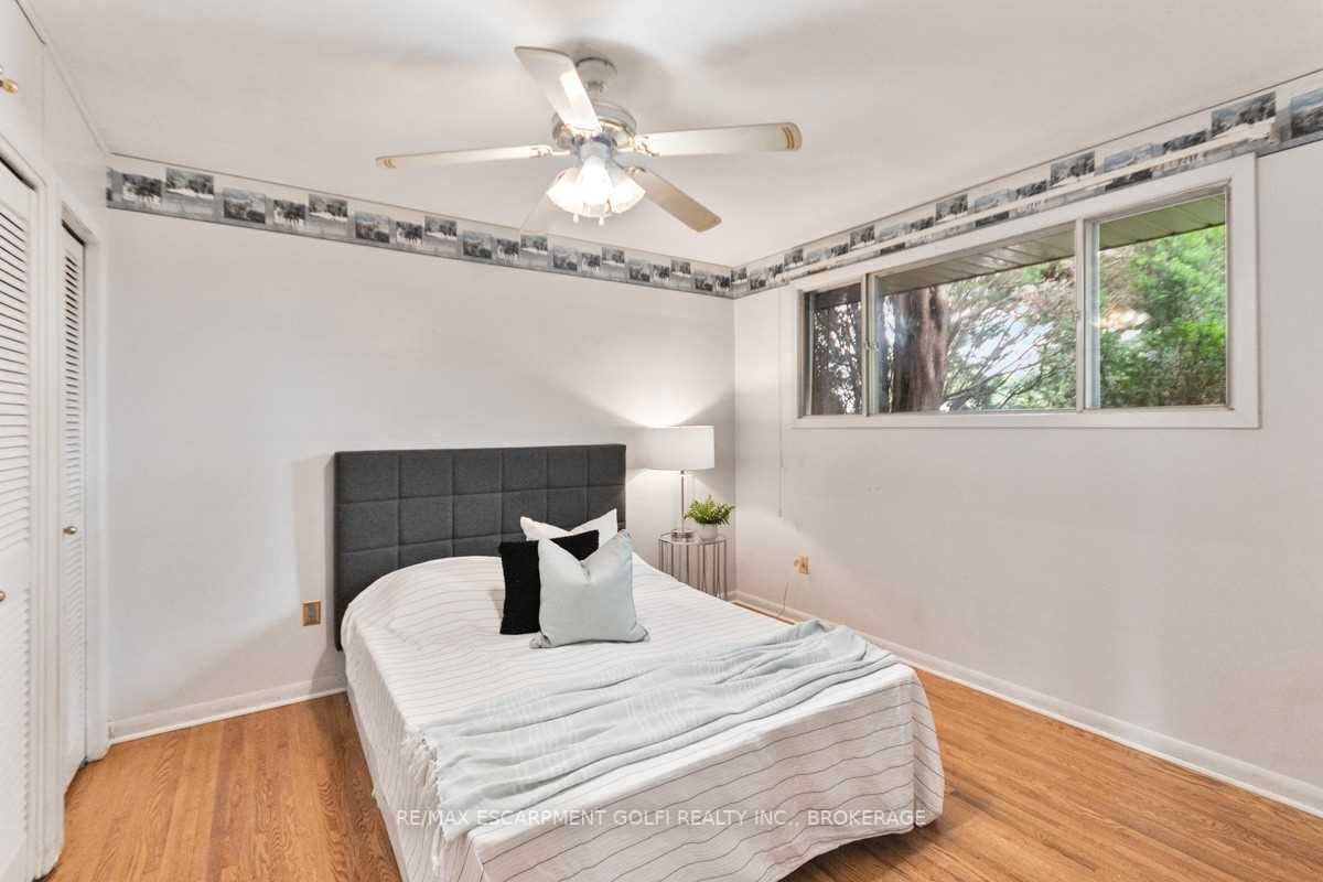 3 Valerie Dr