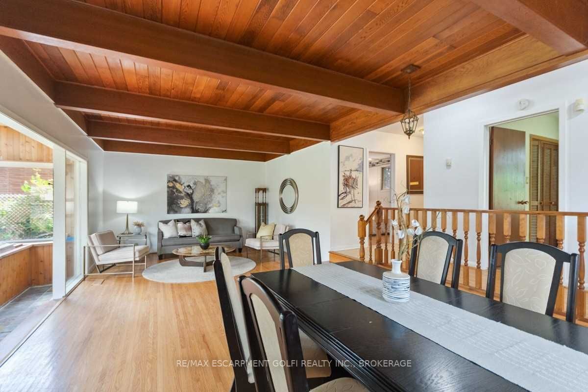 3 Valerie Dr