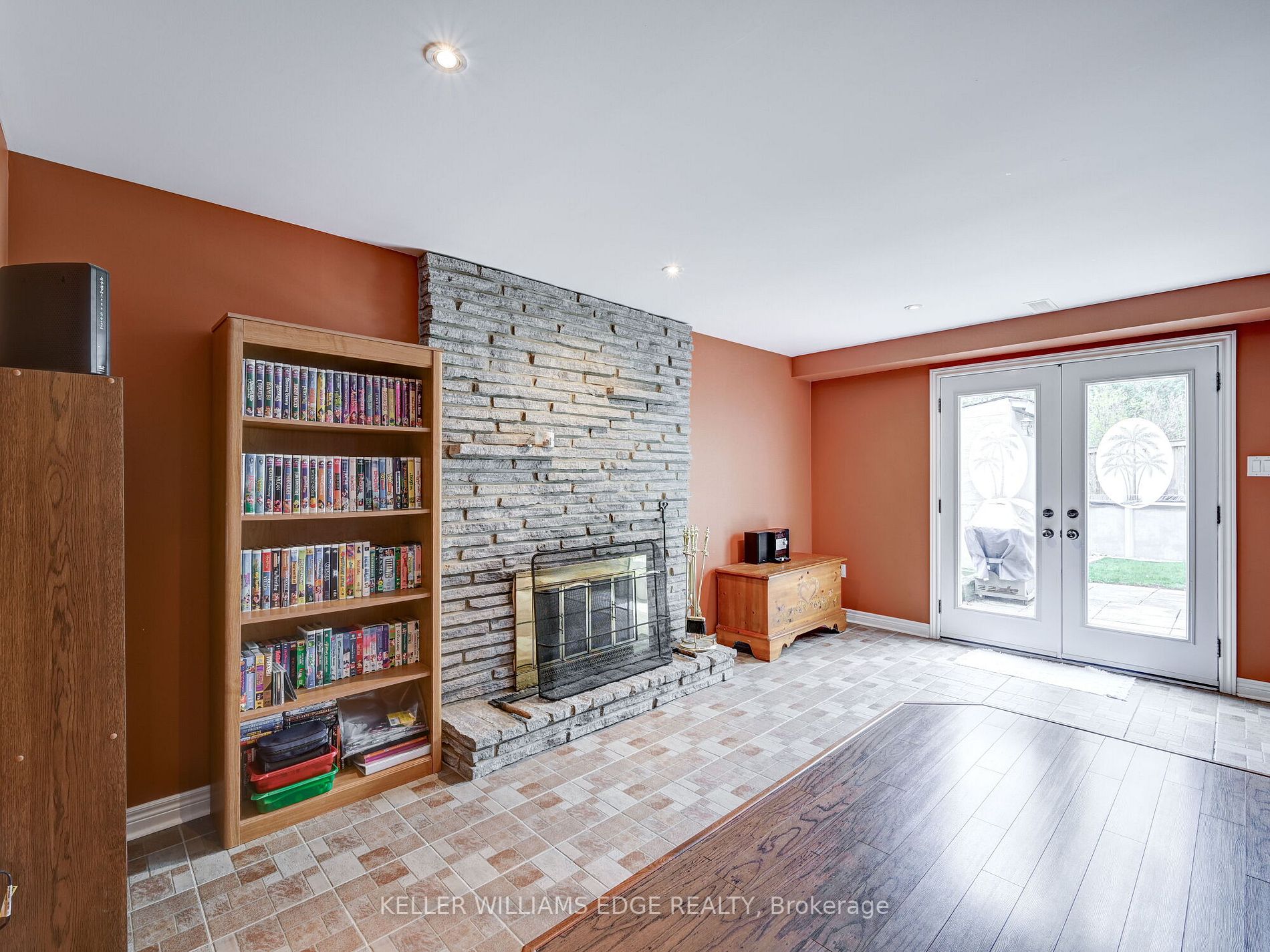 79 Ann St