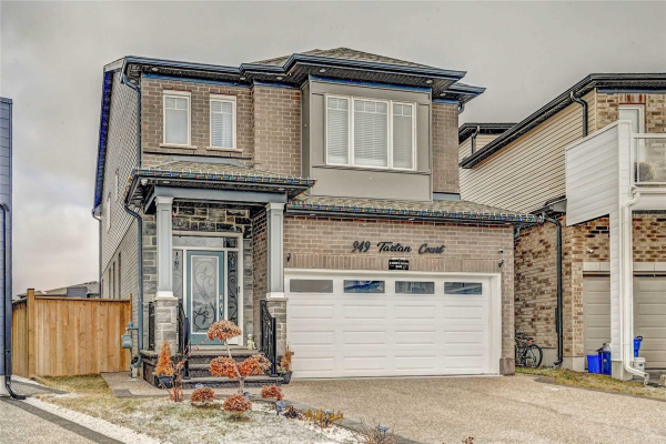 949 Tartan Crt, Kitchener