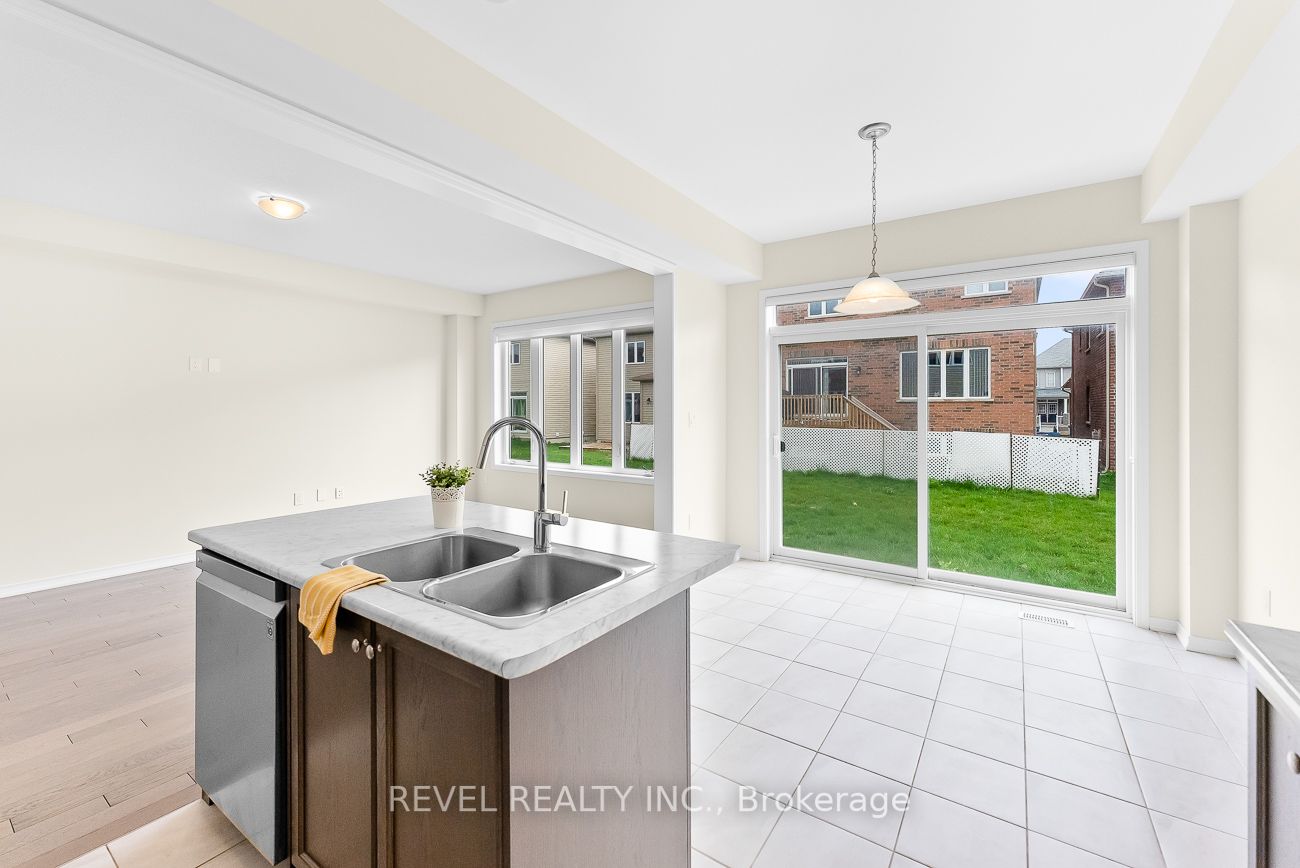 63 Esther Cres