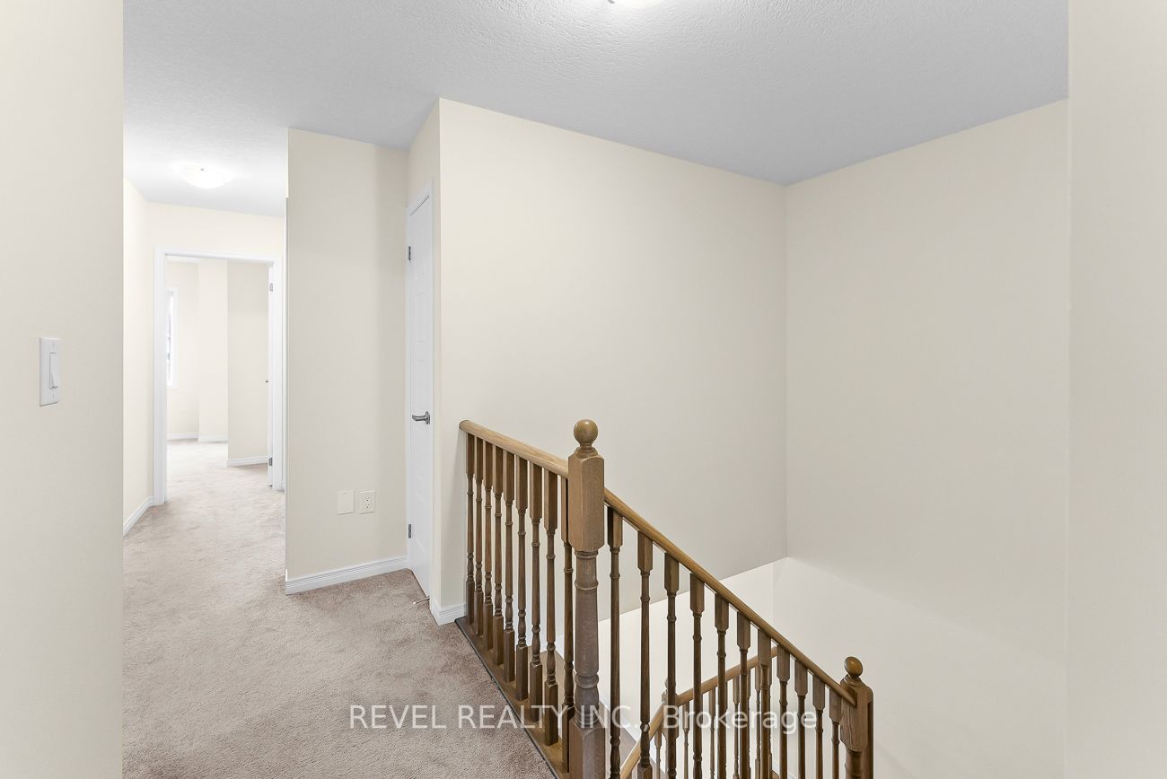 63 Esther Cres