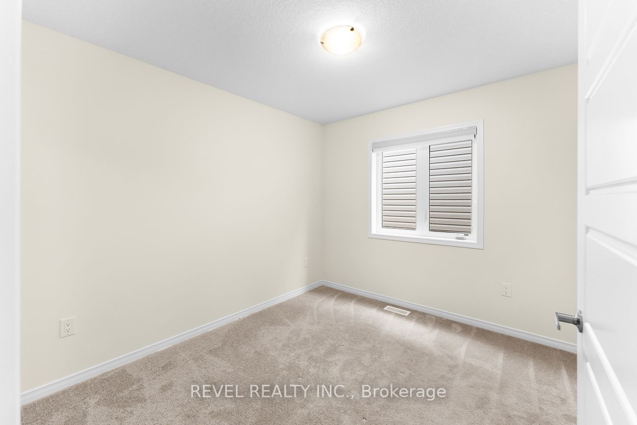 63 Esther Cres