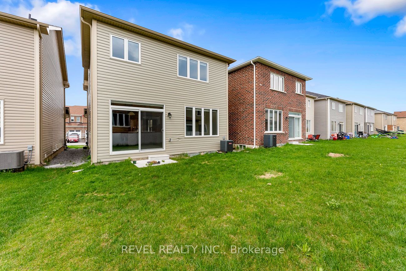 63 Esther Cres