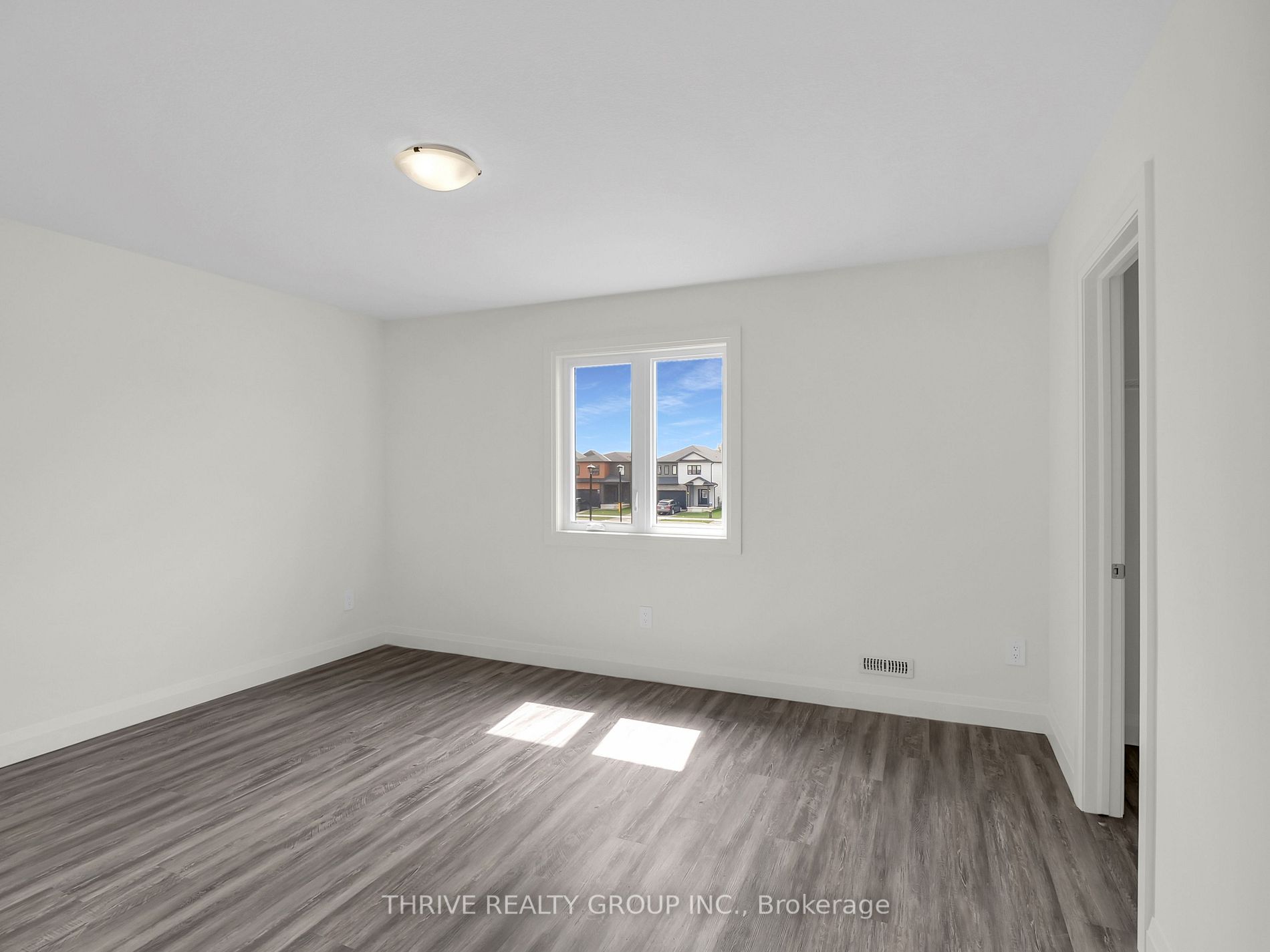 1454 Wright Crescent