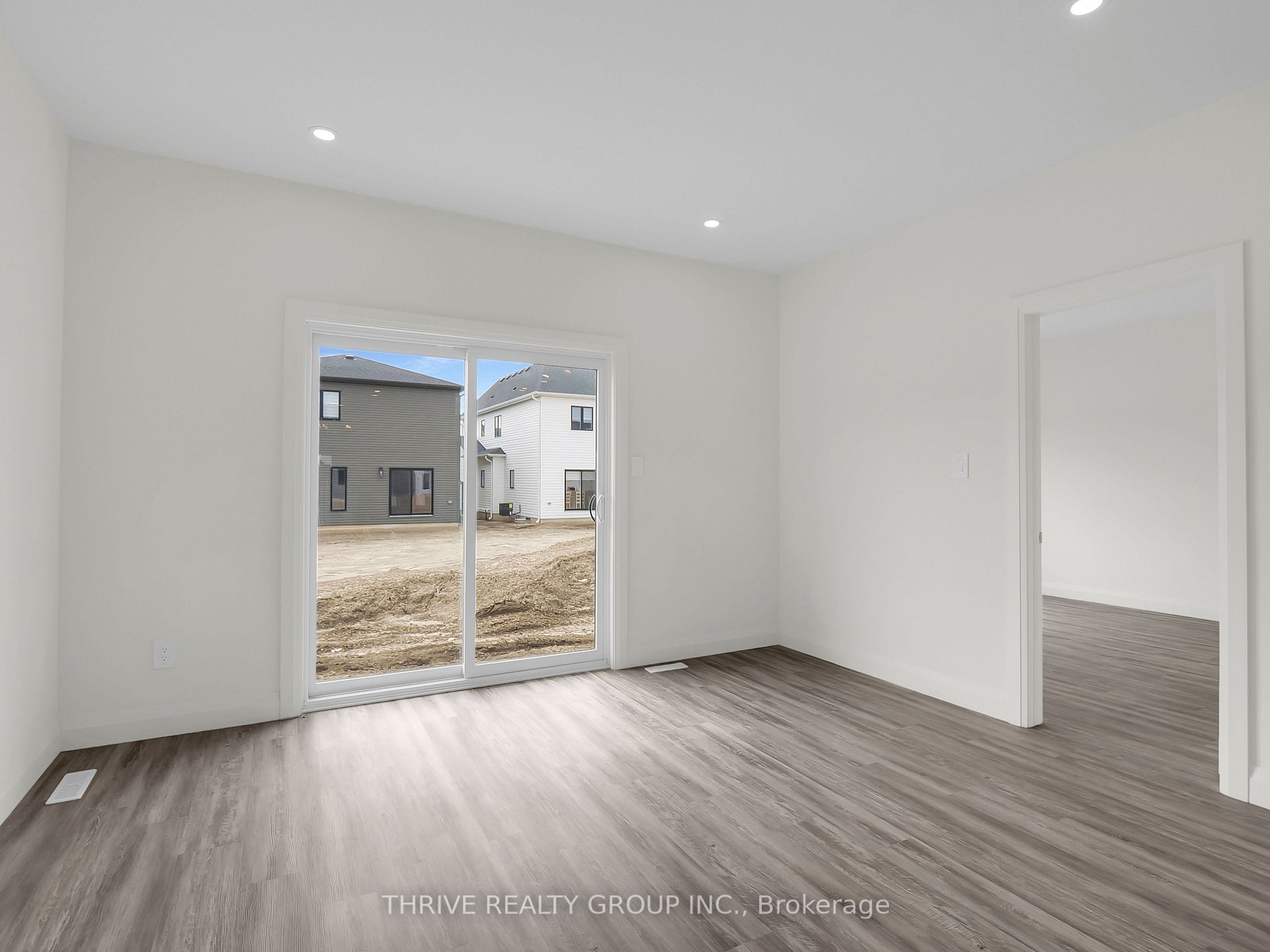 1454 Wright Crescent