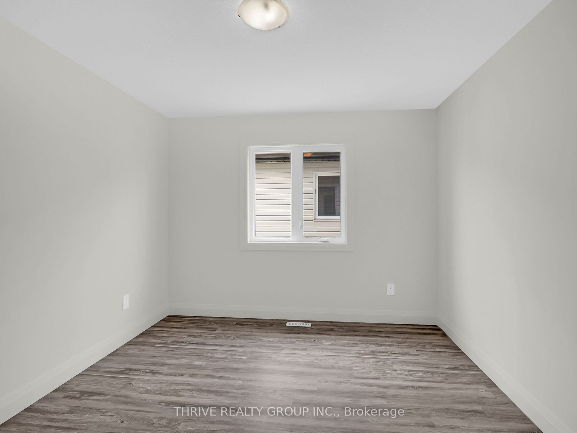 1454 Wright Crescent