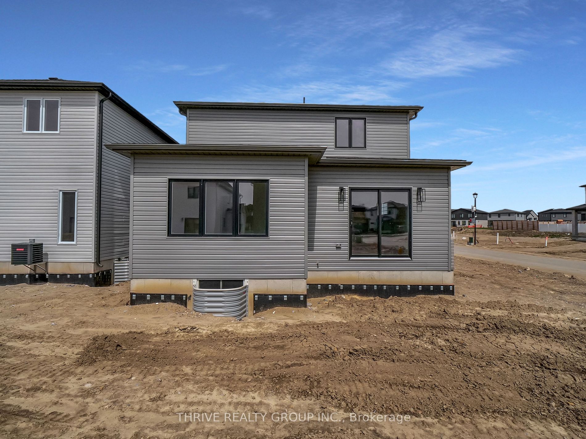 1454 Wright Crescent