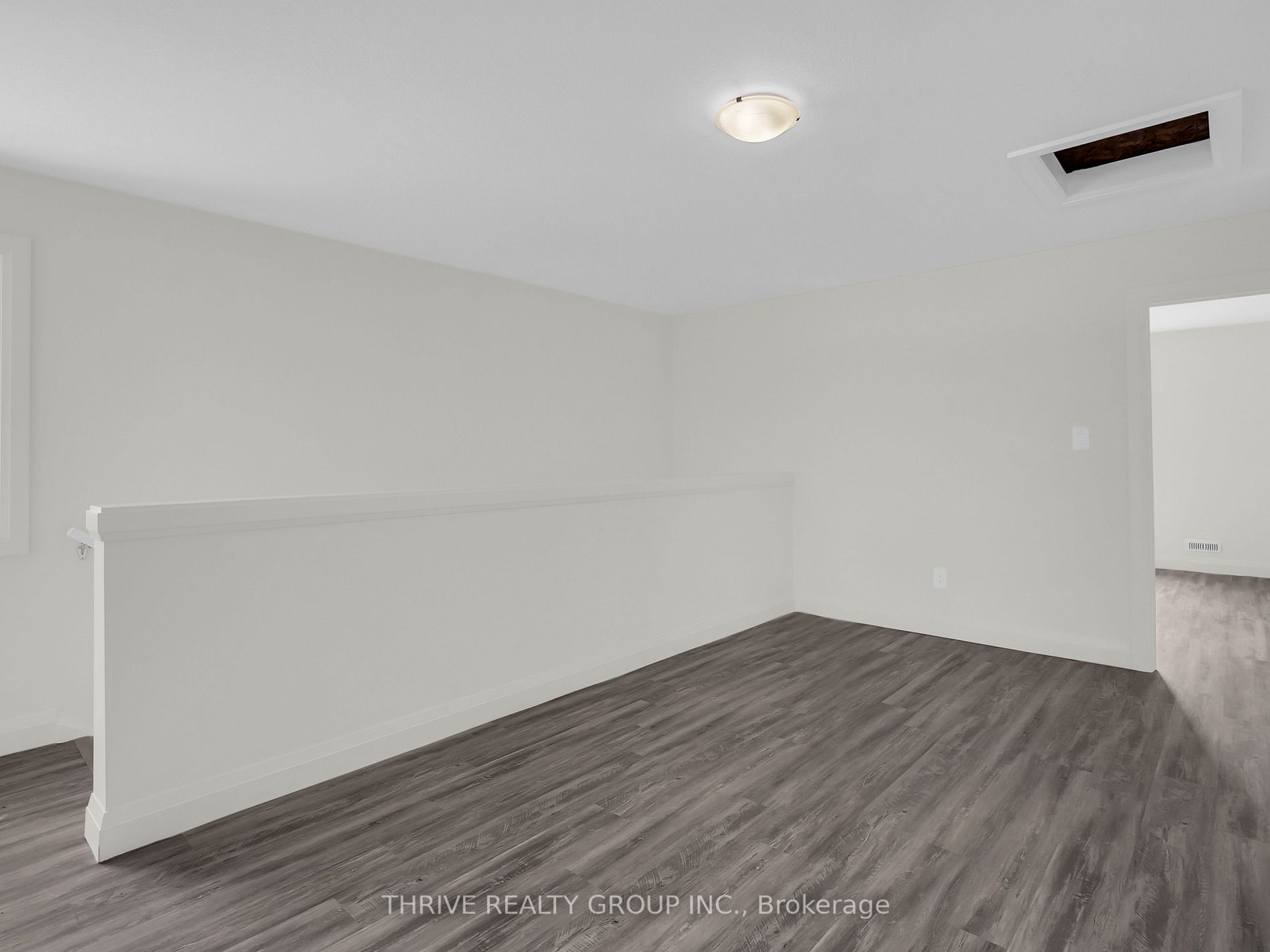 1454 Wright Crescent