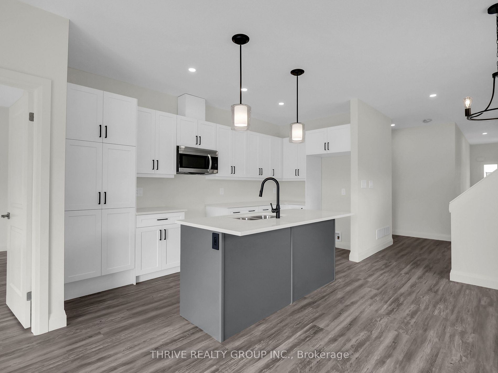 1454 Wright Crescent