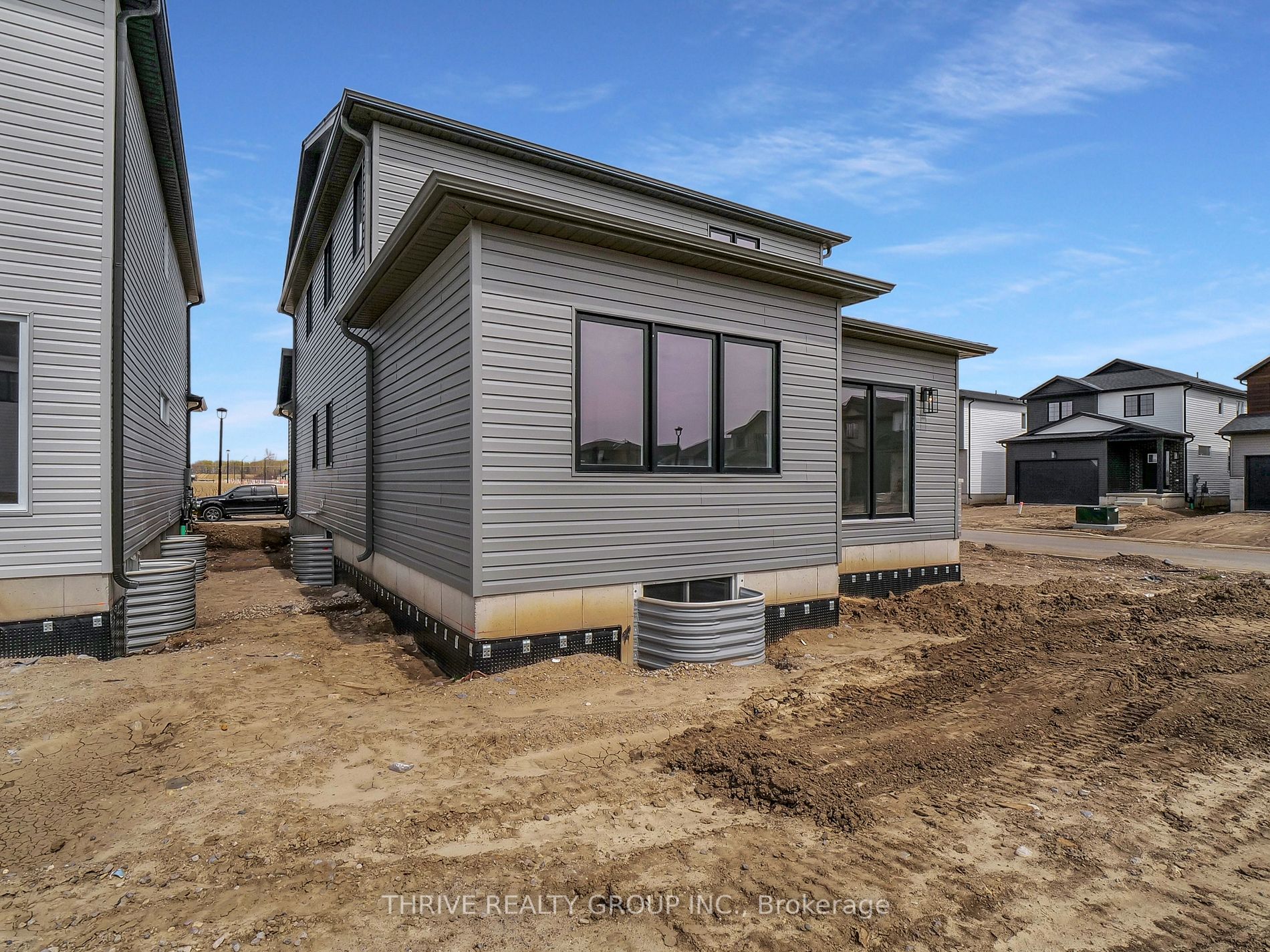 1454 Wright Crescent