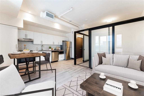 121 King St E, Hamilton
