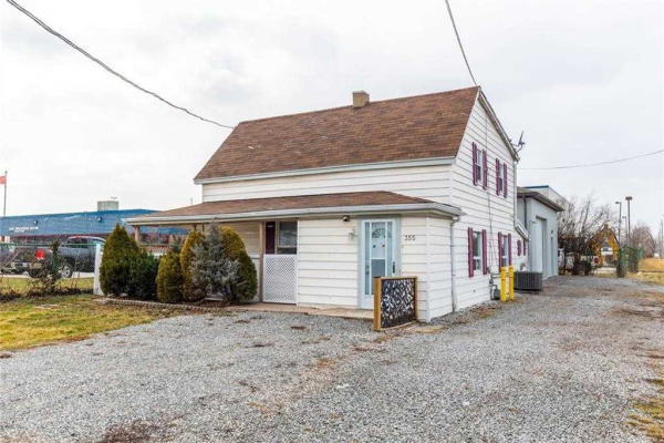 355 Jones Rd, Hamilton