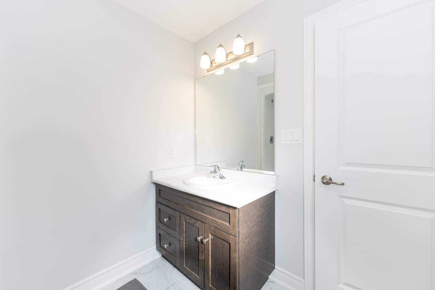 Listing X5925443 - Large Photo # 18