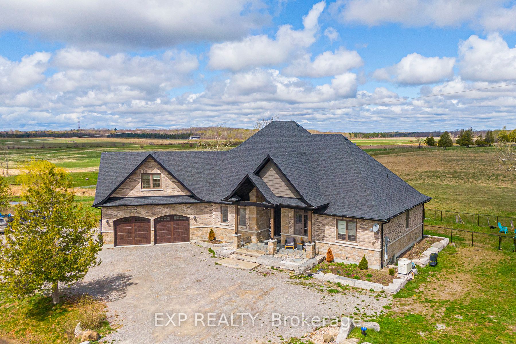Listing X5925944 - Large Photo # 1