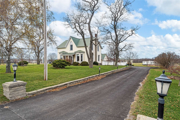 5738 County Road 1 Rd, Prince Edward County