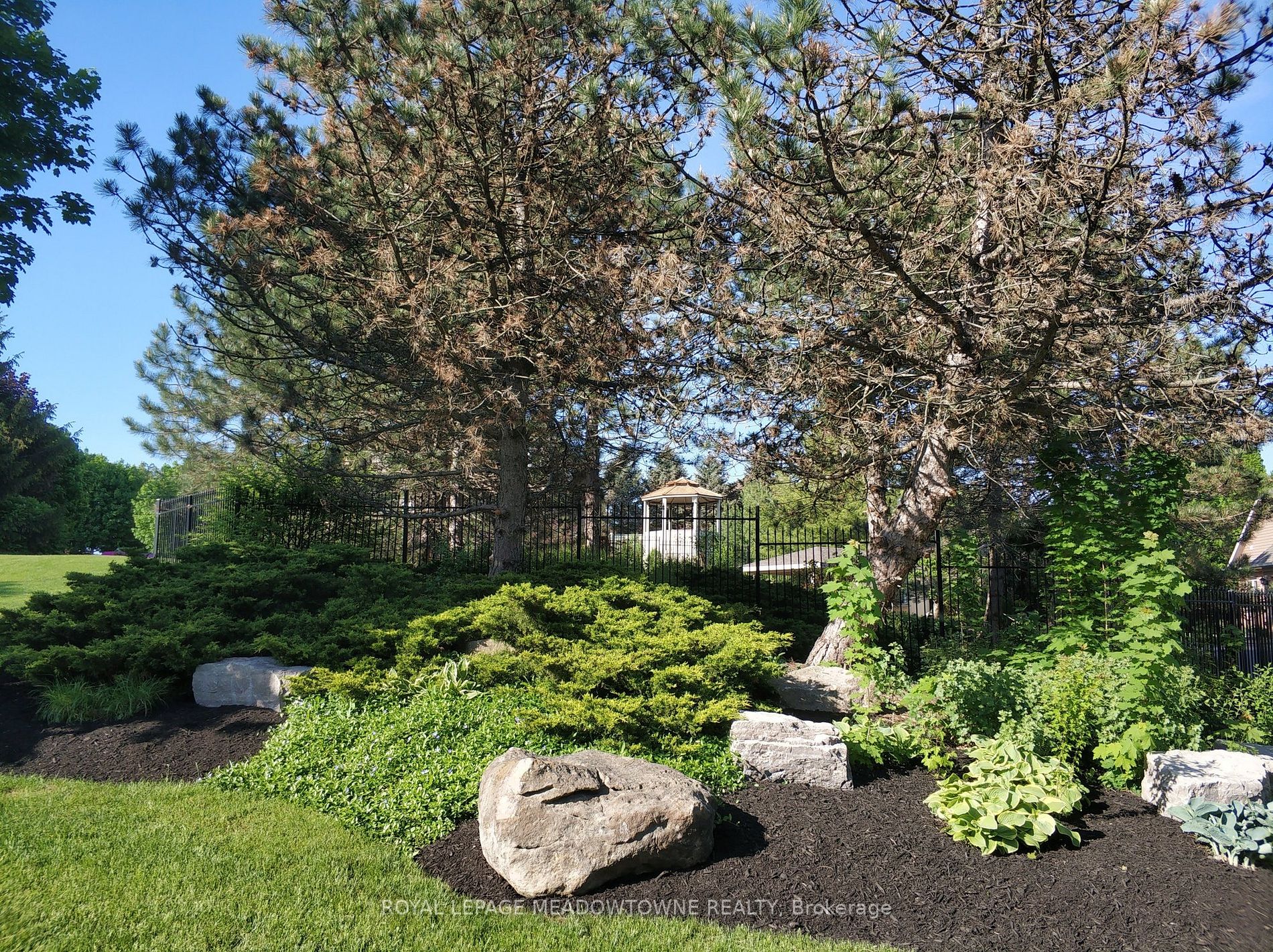 9 Palomino Drive