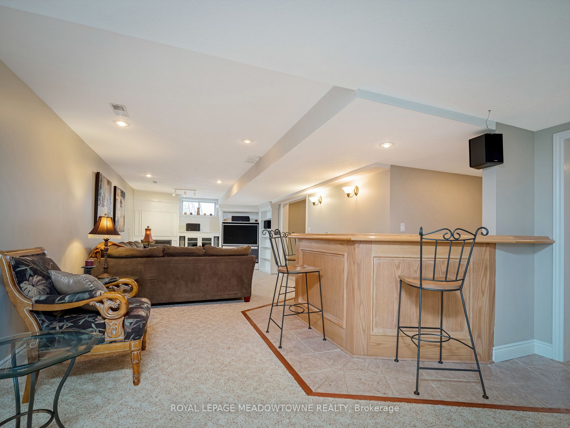 9 Palomino Drive