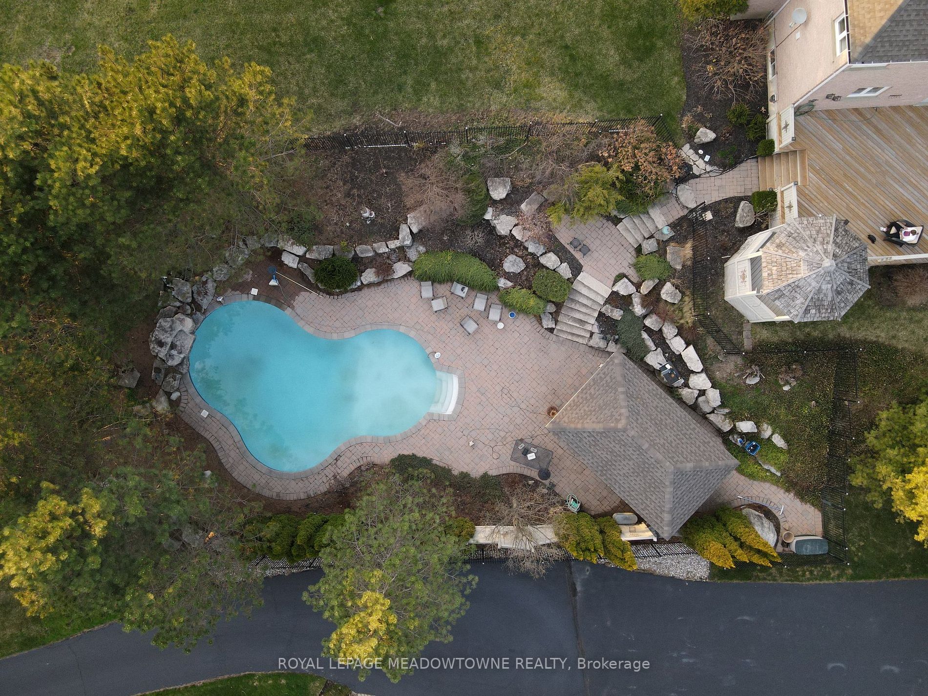9 Palomino Drive