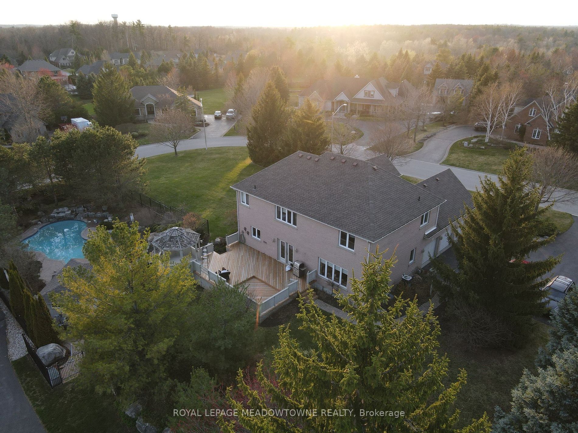 9 Palomino Drive
