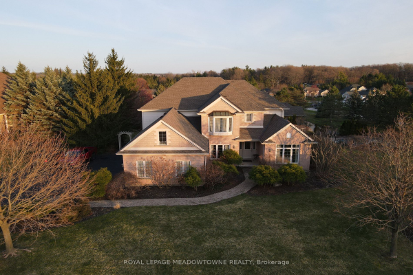 9 Palomino Dr, Hamilton
