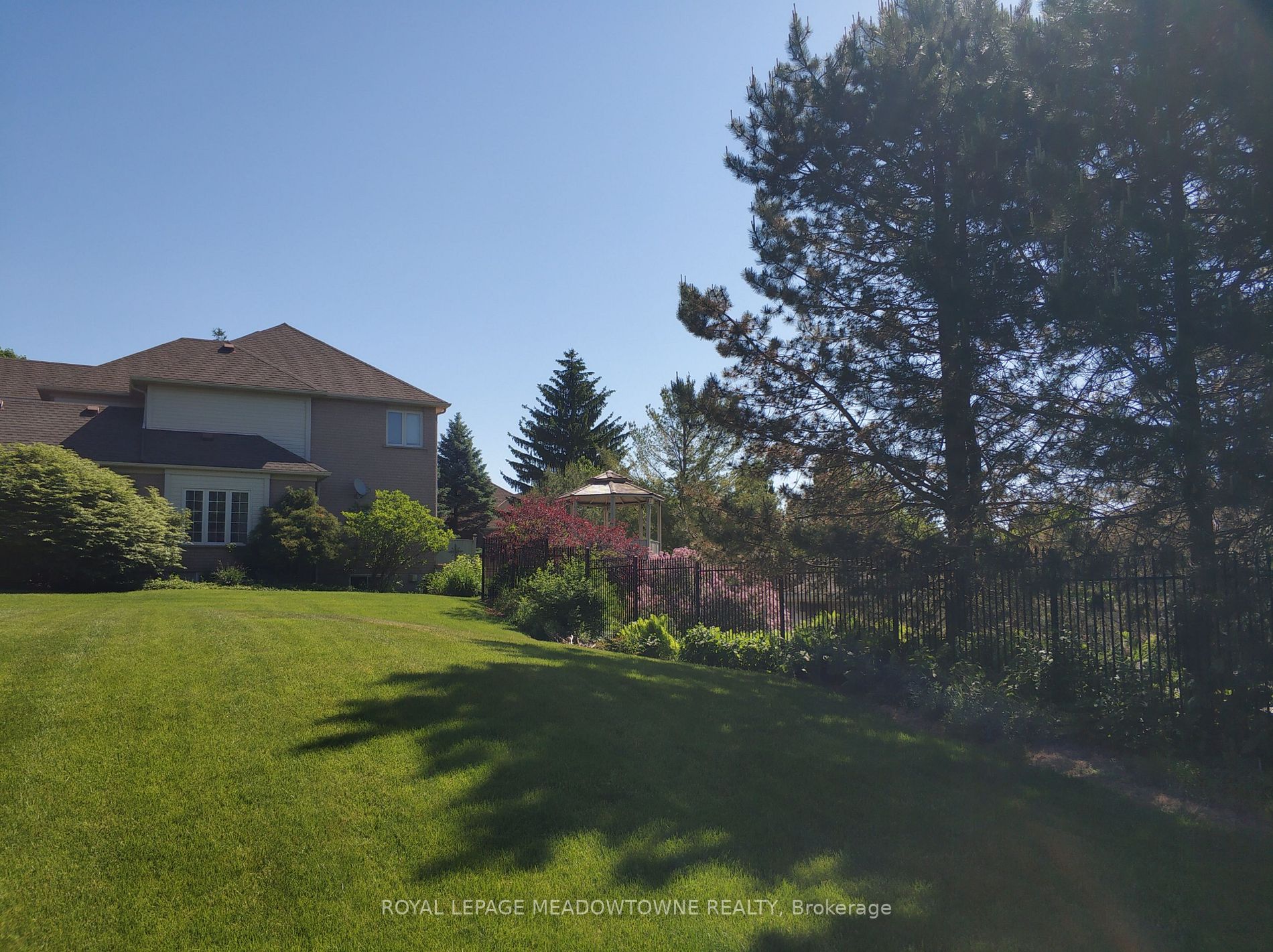 9 Palomino Drive