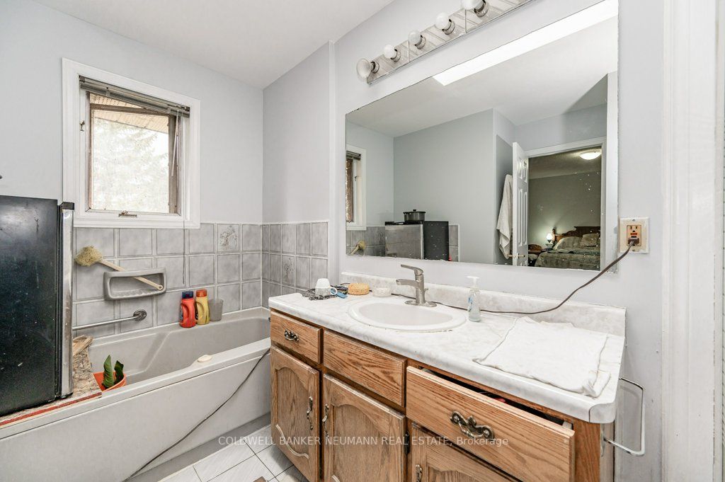 Listing X5927436 - Large Photo # 19