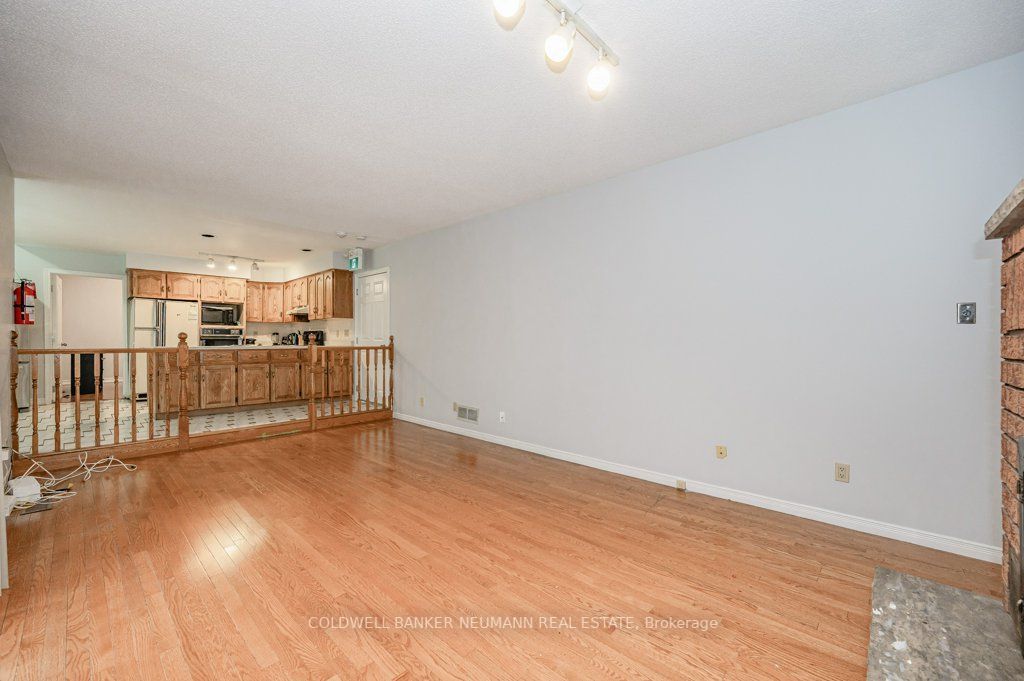 Listing X5927436 - Large Photo # 6