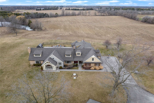 11 Smith Rd, Brantford