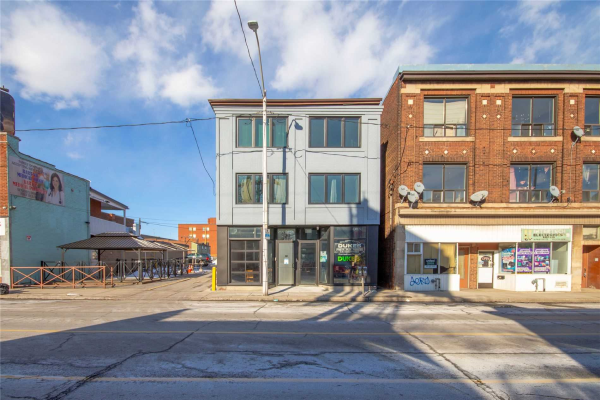301 Barton St E, Hamilton