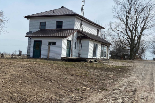 671 River Rd, Kawartha Lakes