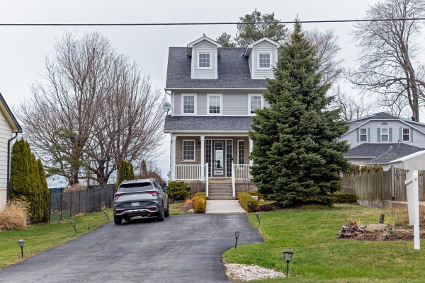 219 Lake St, Grimsby