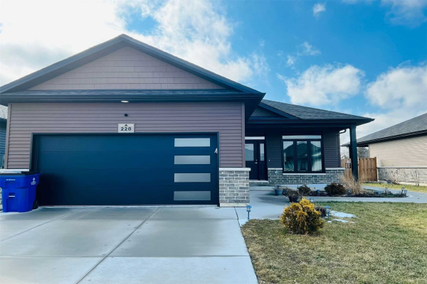 228 Moonstone Cres, Chatham-Kent